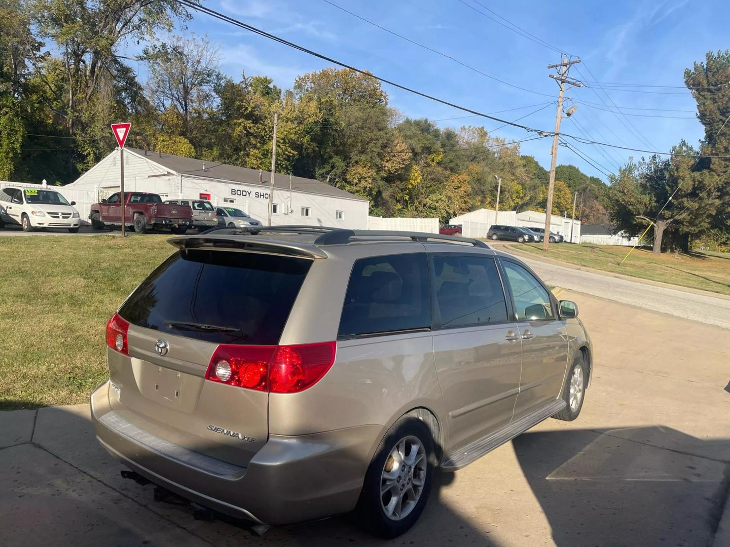 2006 Toyota Sienna XLE photo 7