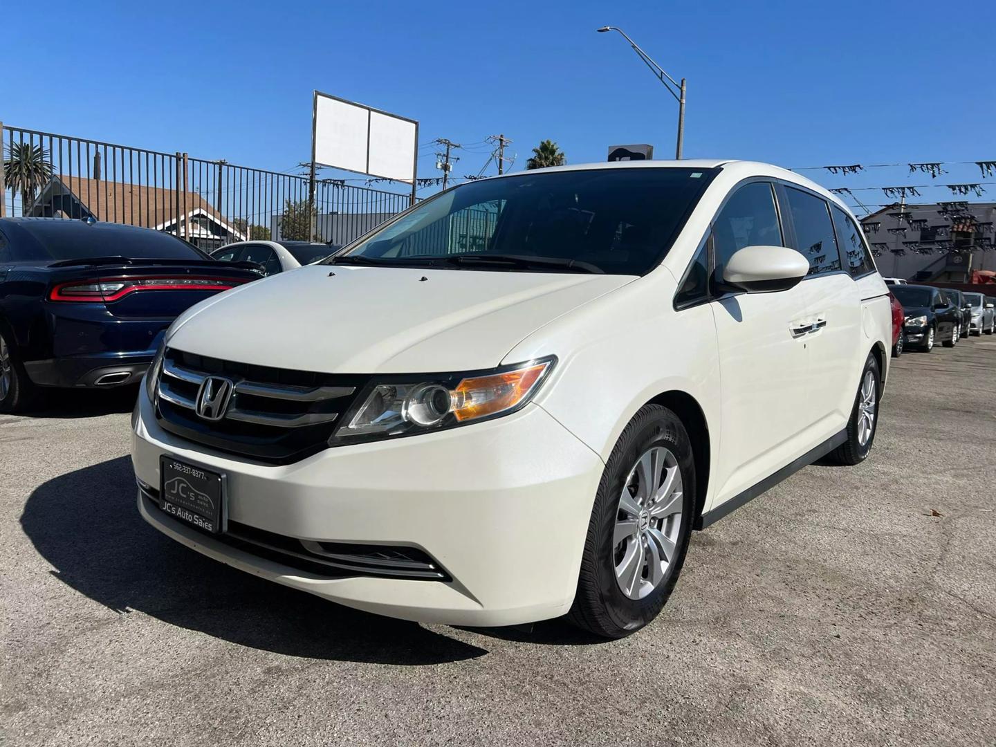 Honda Odyssey's photo