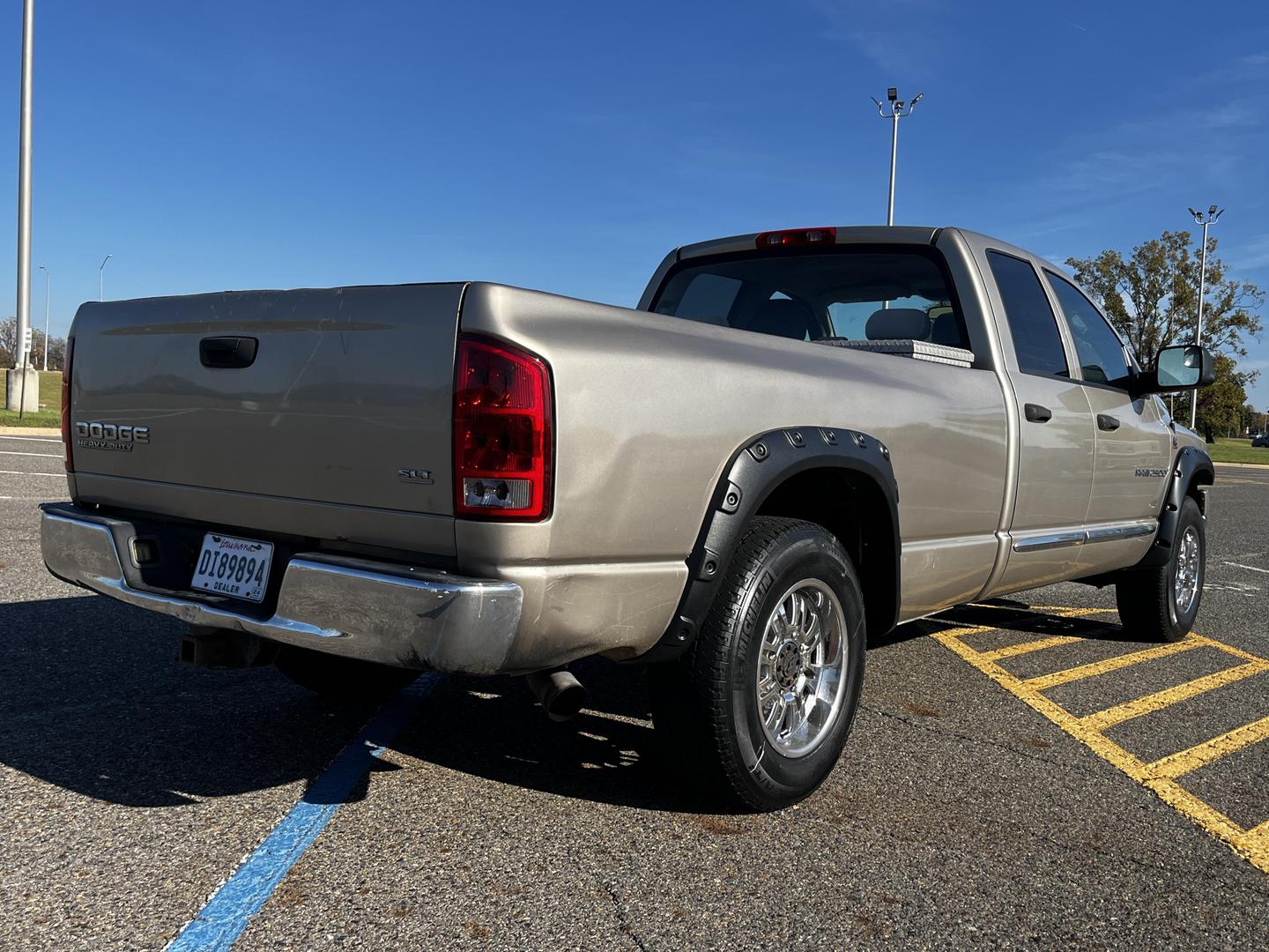 2004 Dodge Ram 2500 Pickup ST photo 4