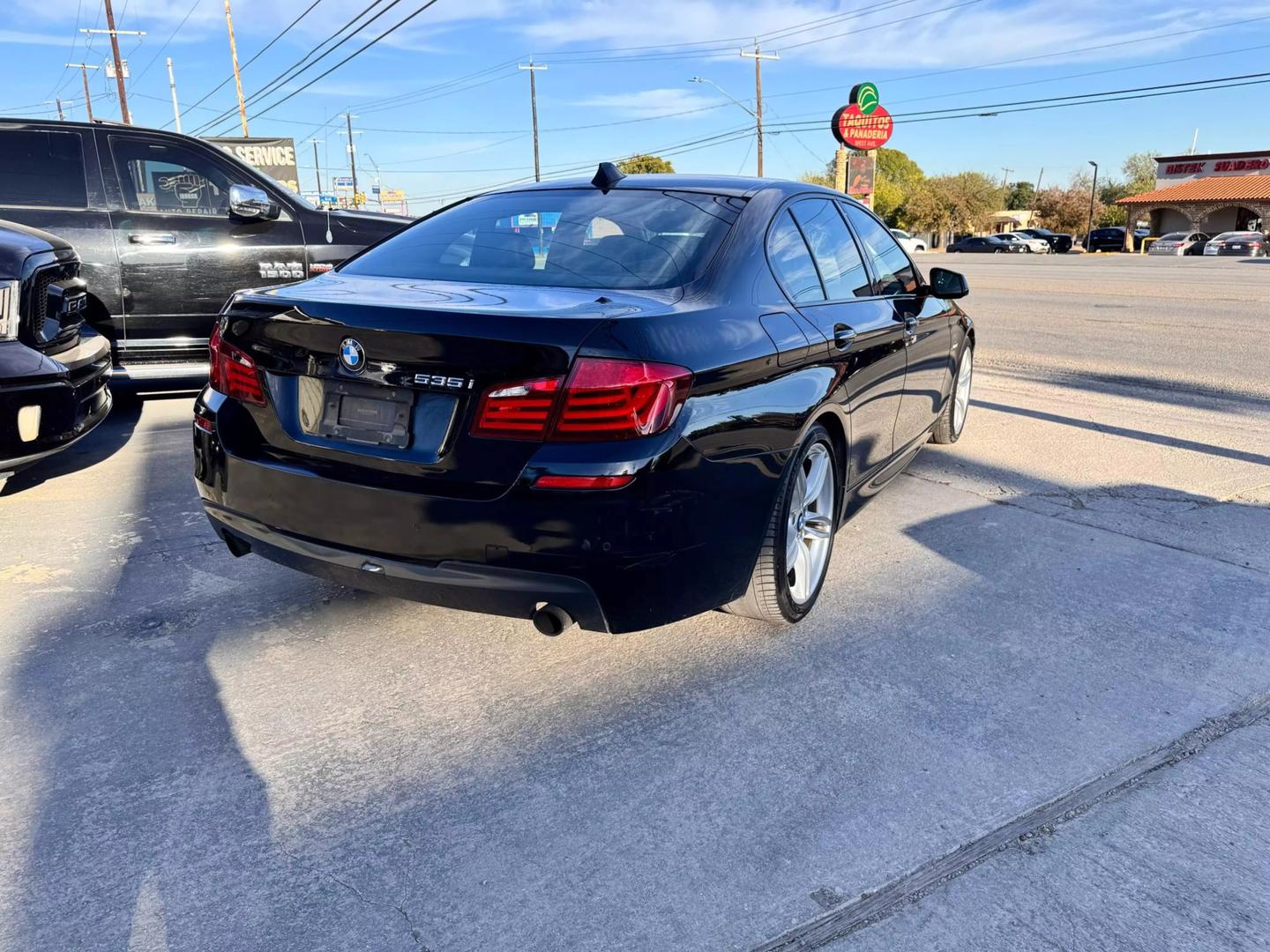 2013 BMW 5 Series 535i photo 3