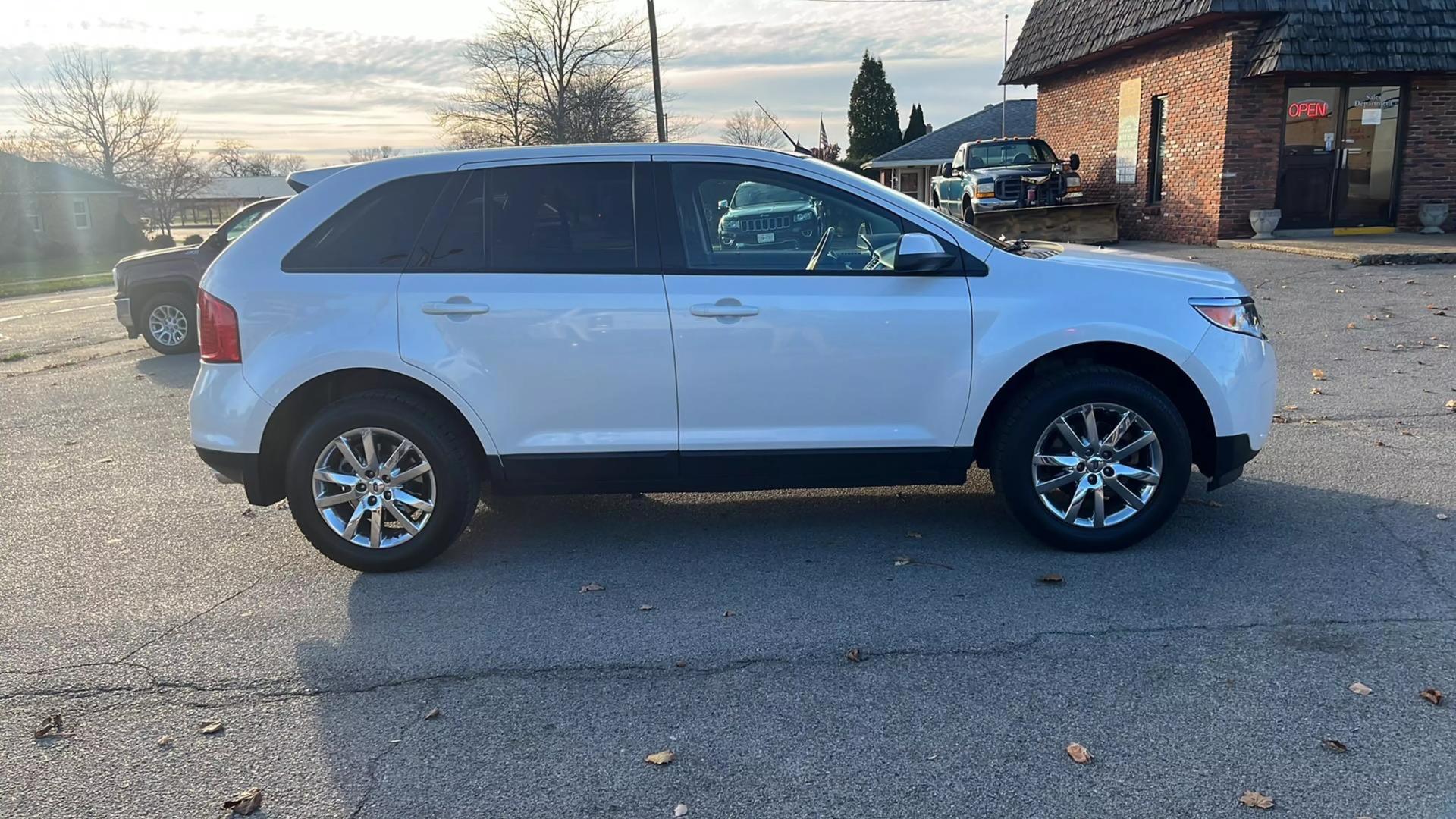 2014 Ford Edge SEL photo 10