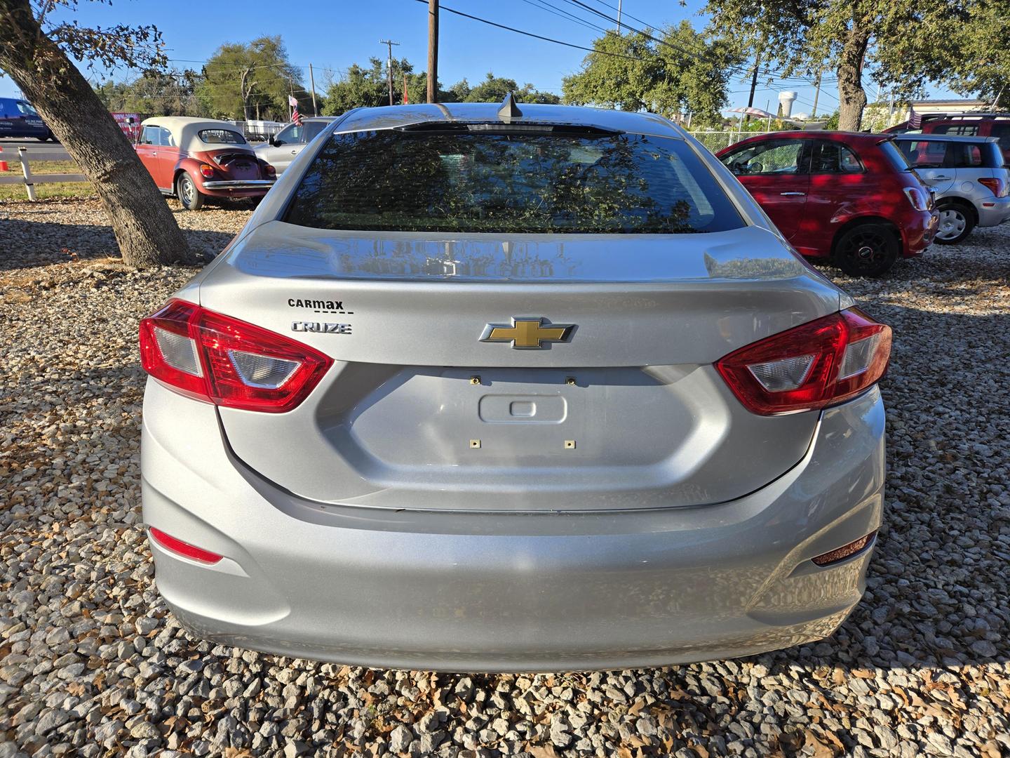 2017 Chevrolet Cruze LS photo 4