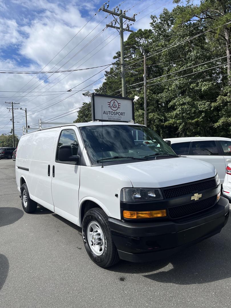 2019 Chevrolet Express Cargo Work Van photo 2