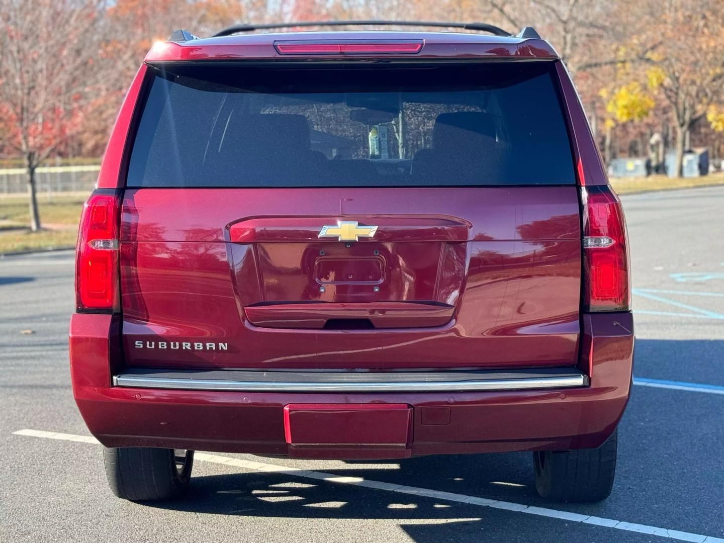 2016 Chevrolet Suburban LTZ photo 5