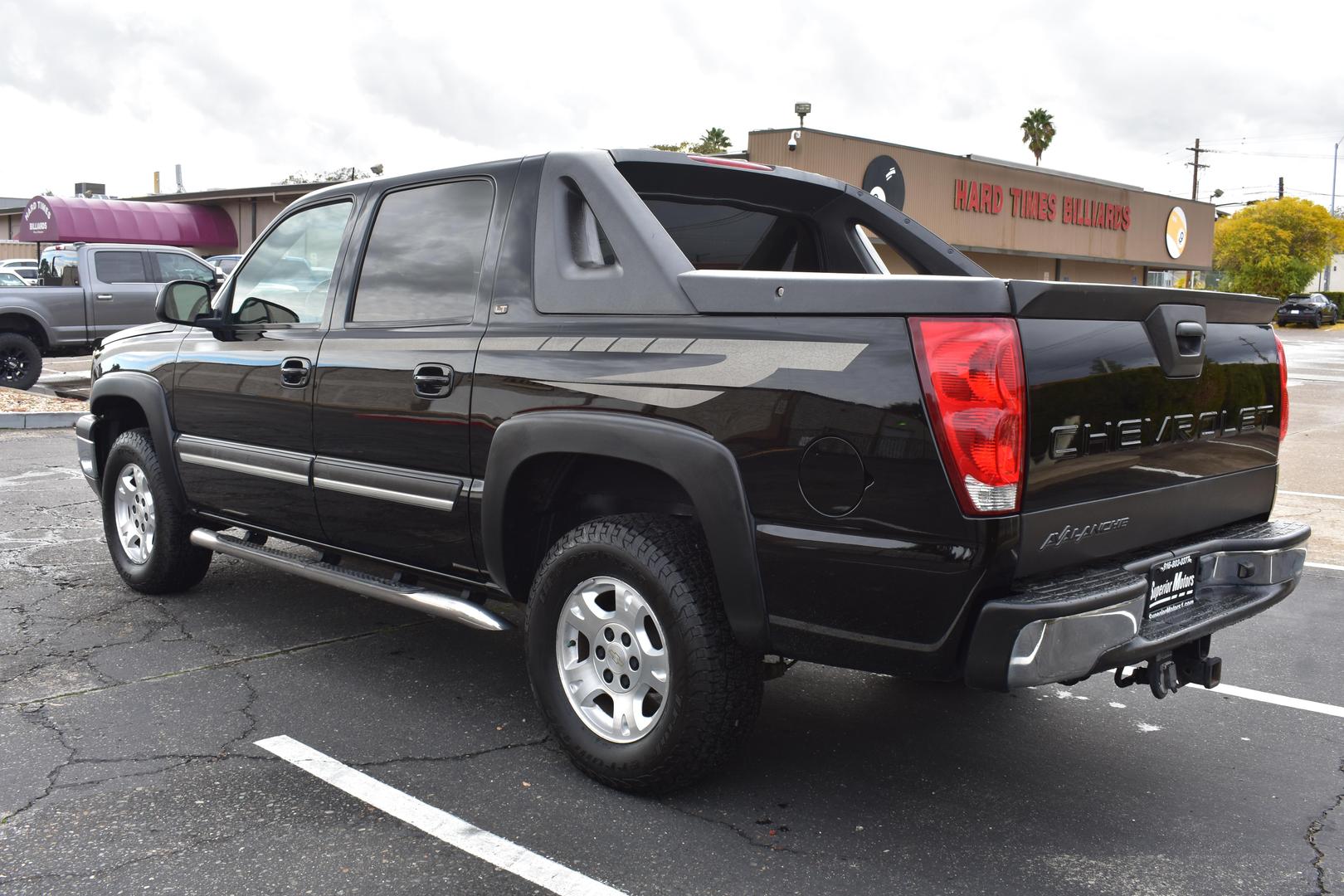 2005 Chevrolet Avalanche Base photo 10