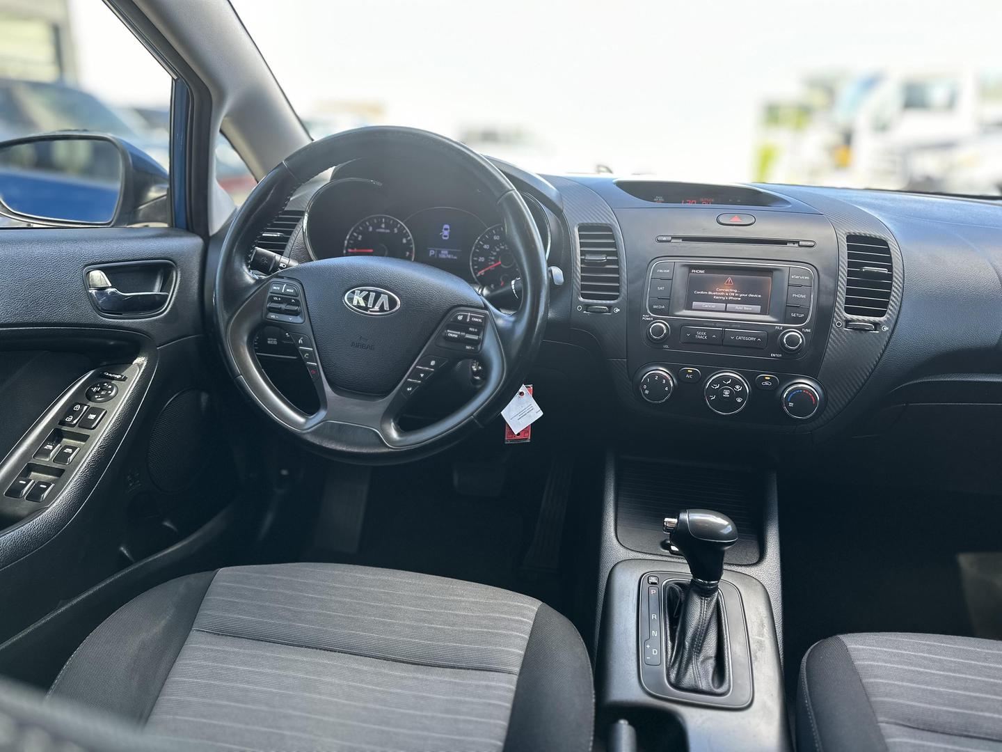 2014 Kia Forte EX photo 11