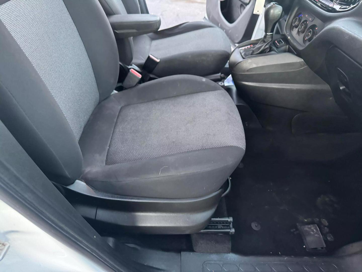 2017 RAM Promaster City Tradesman photo 11