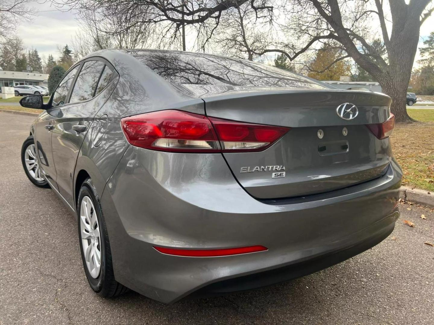 2018 Hyundai Elantra SE photo 4