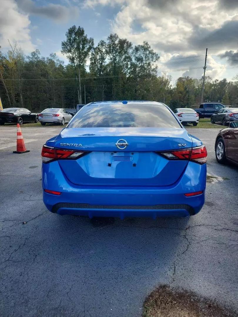 2021 Nissan Sentra SV photo 3