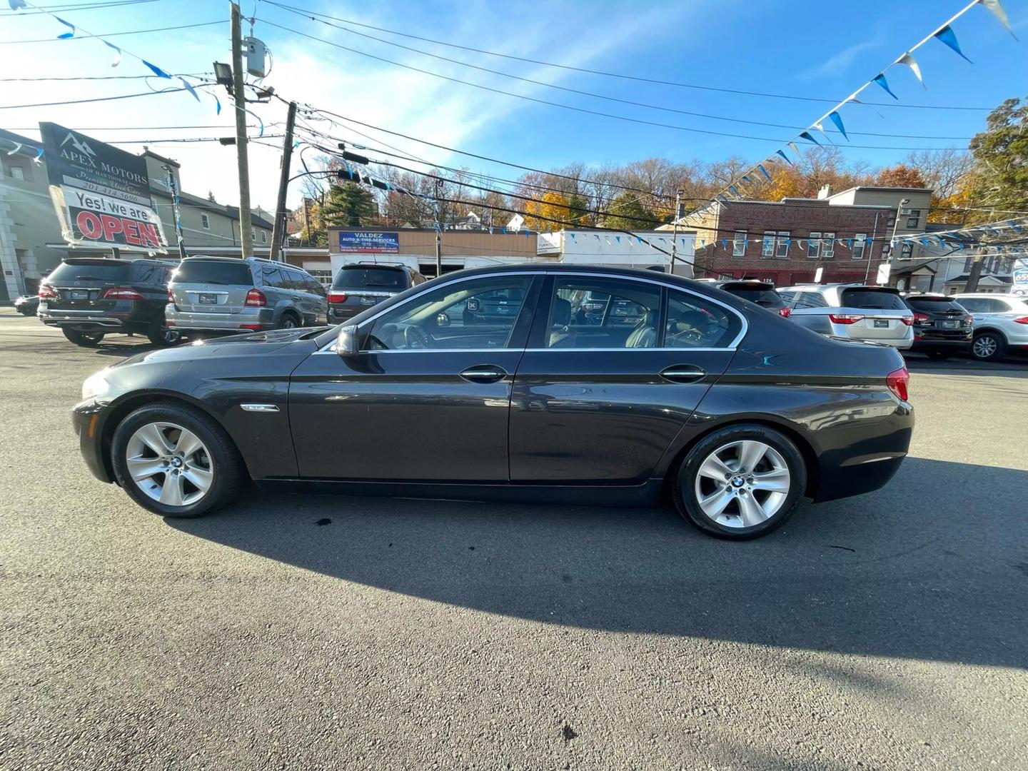 2013 BMW 5 Series 528i photo 6