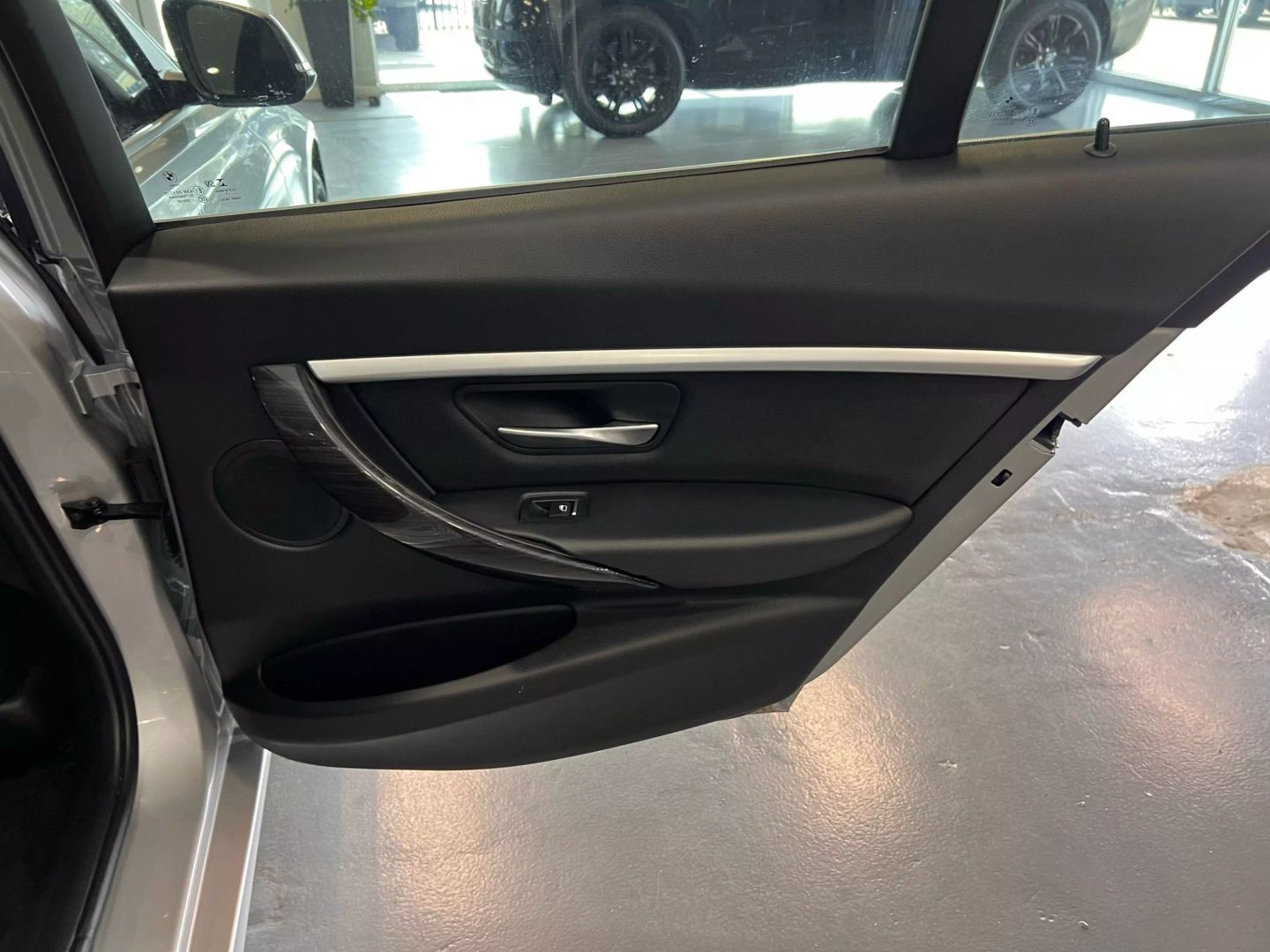 2018 Bmw 3 Series 330i Sedan 4d - Image 26