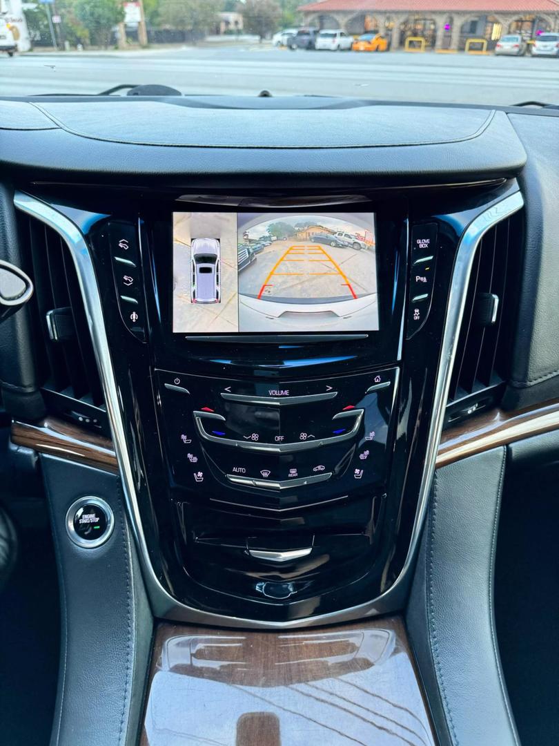 2016 Cadillac Escalade Base photo 13