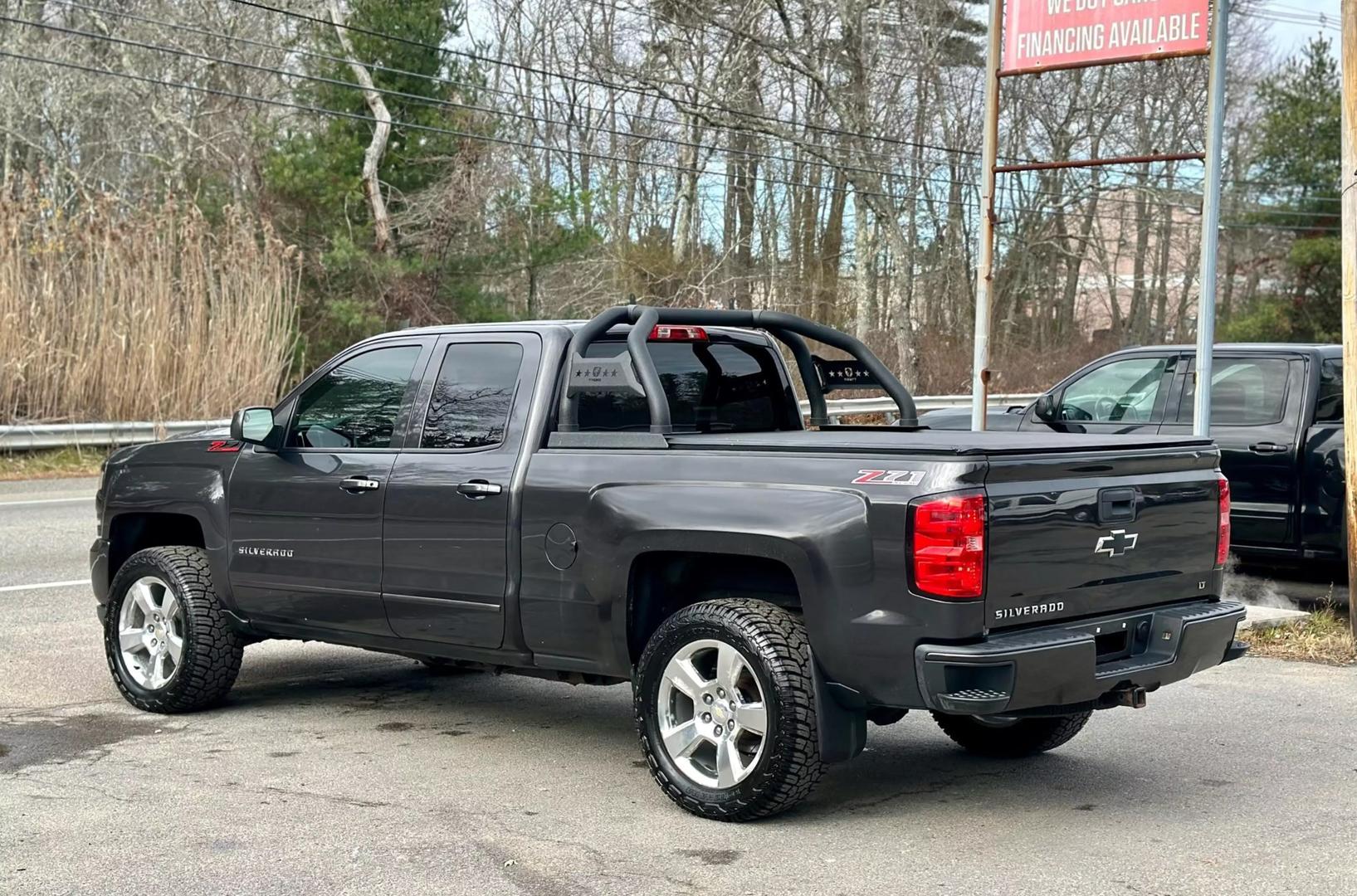 2016 Chevrolet Silverado 1500 LT photo 6