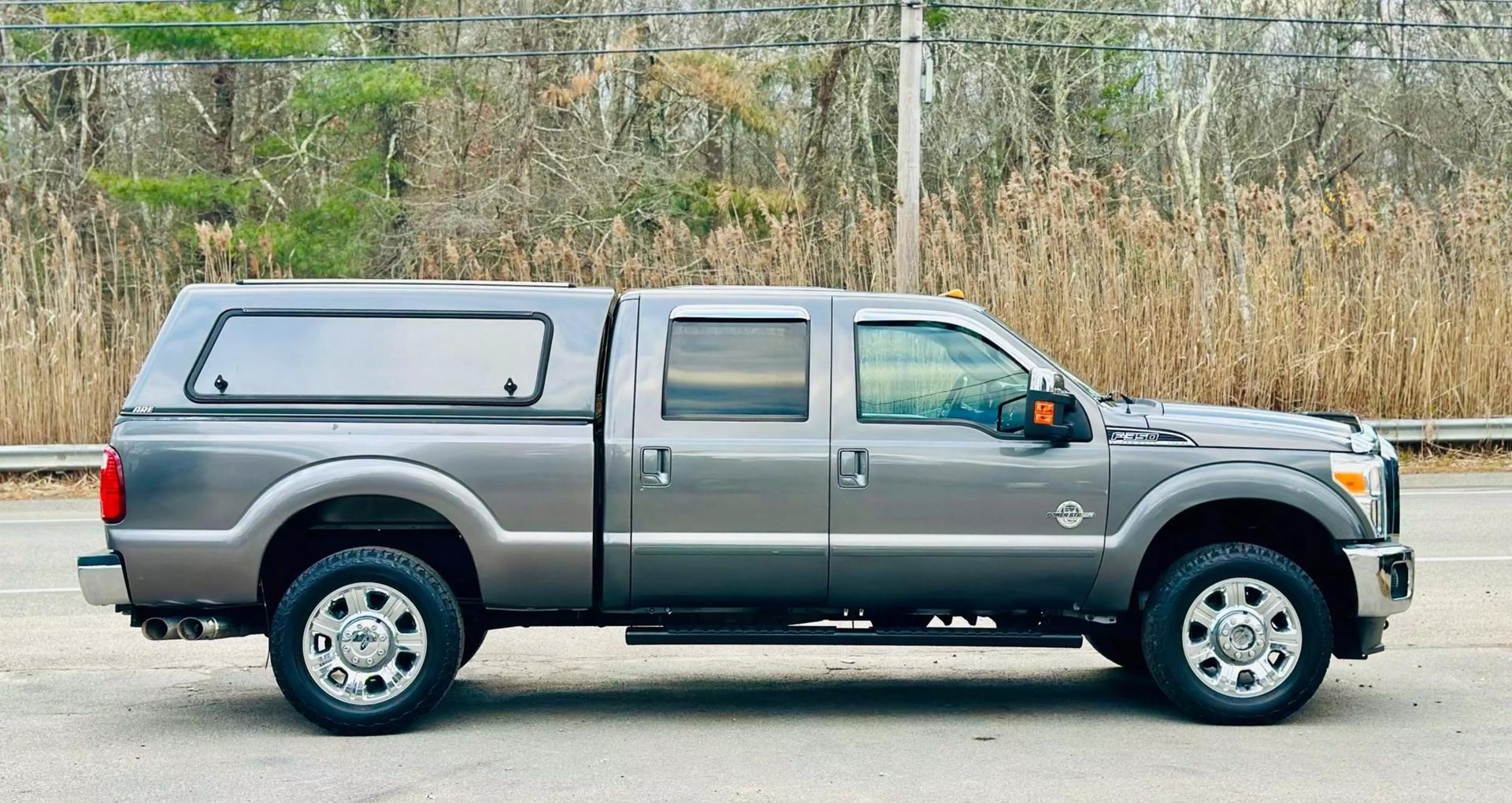 2014 Ford F-350 Super Duty Lariat photo 6