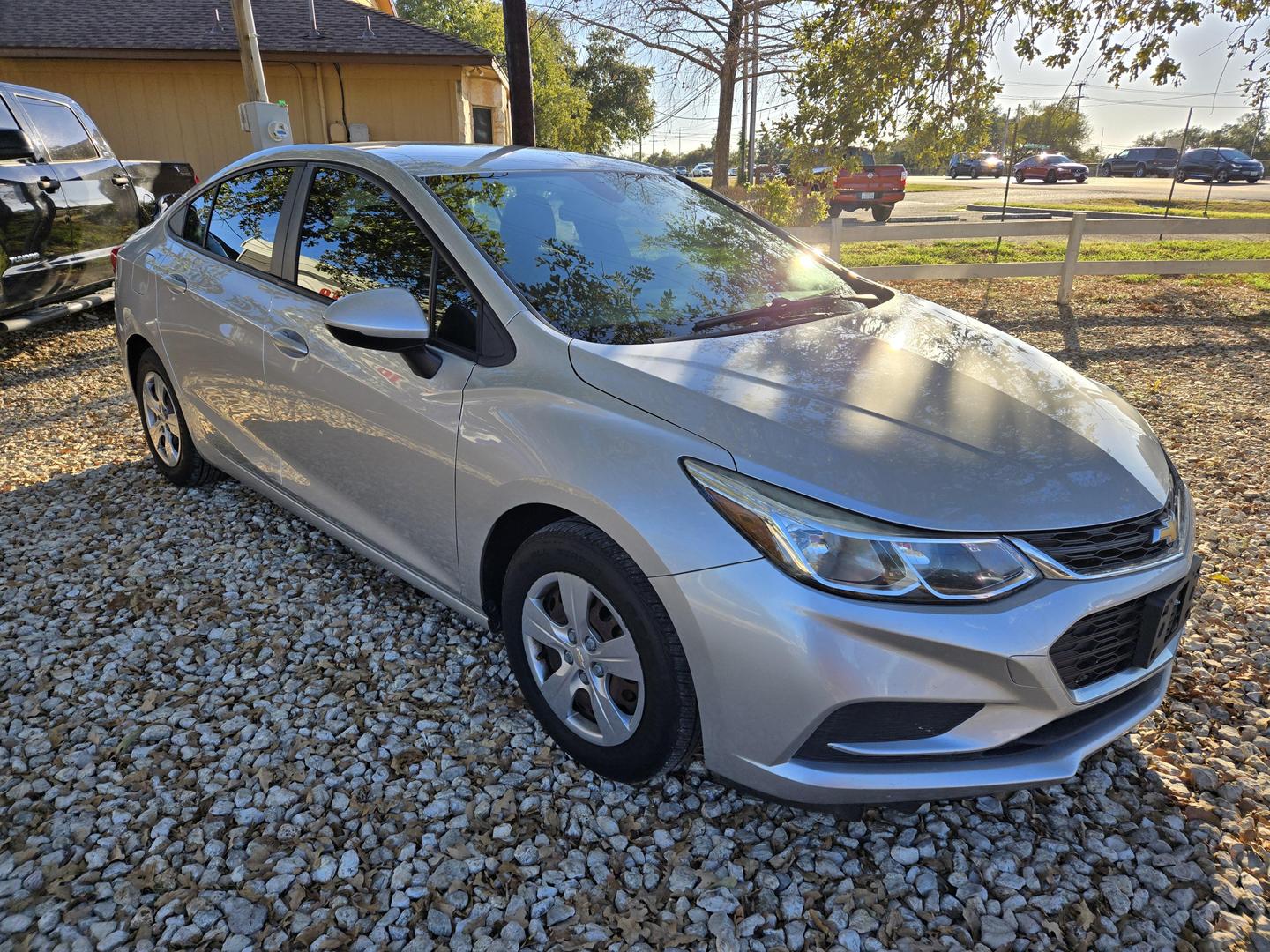 2017 Chevrolet Cruze LS photo 7