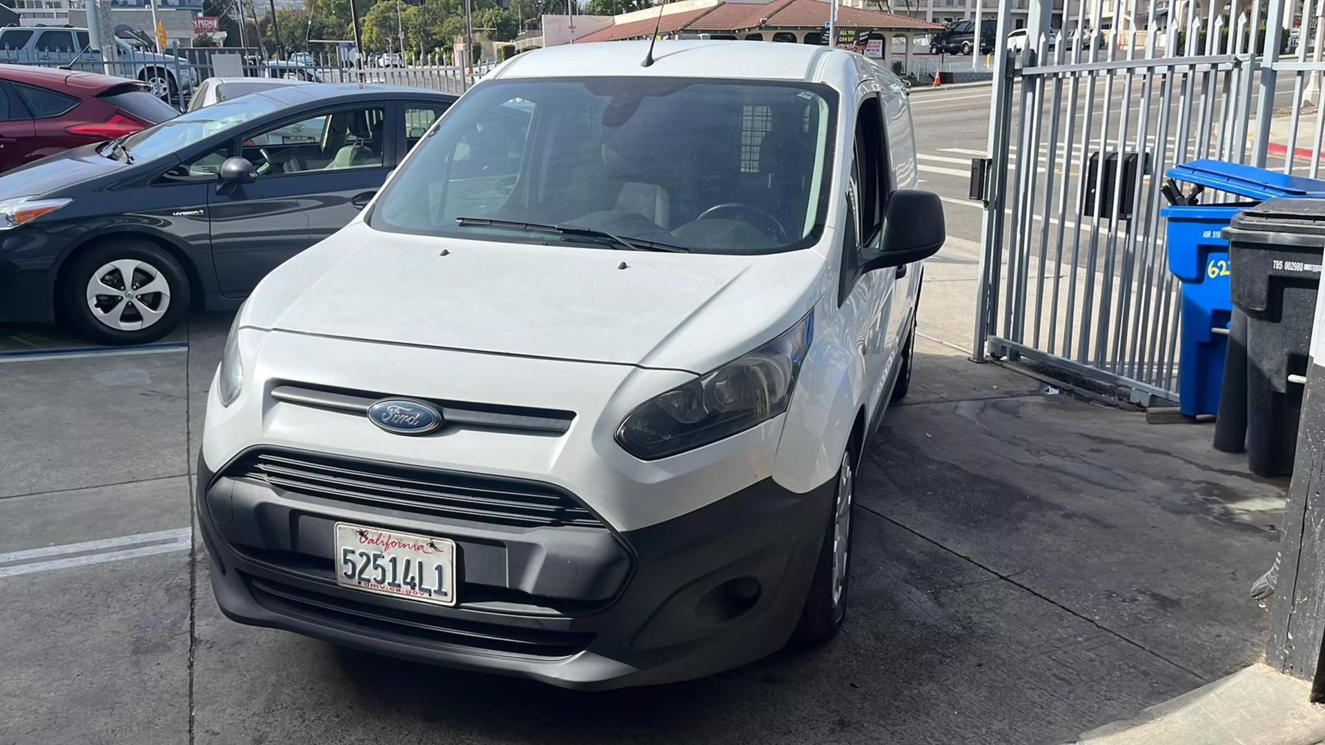 2017 Ford Transit Connect XL photo 2