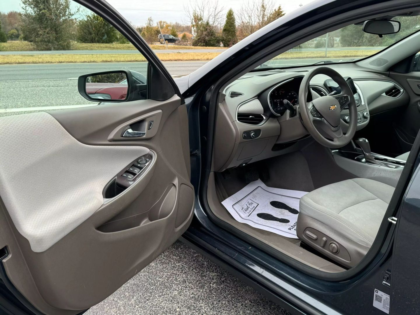 Image 8 of 2020 CHEVROLET MALIBU
