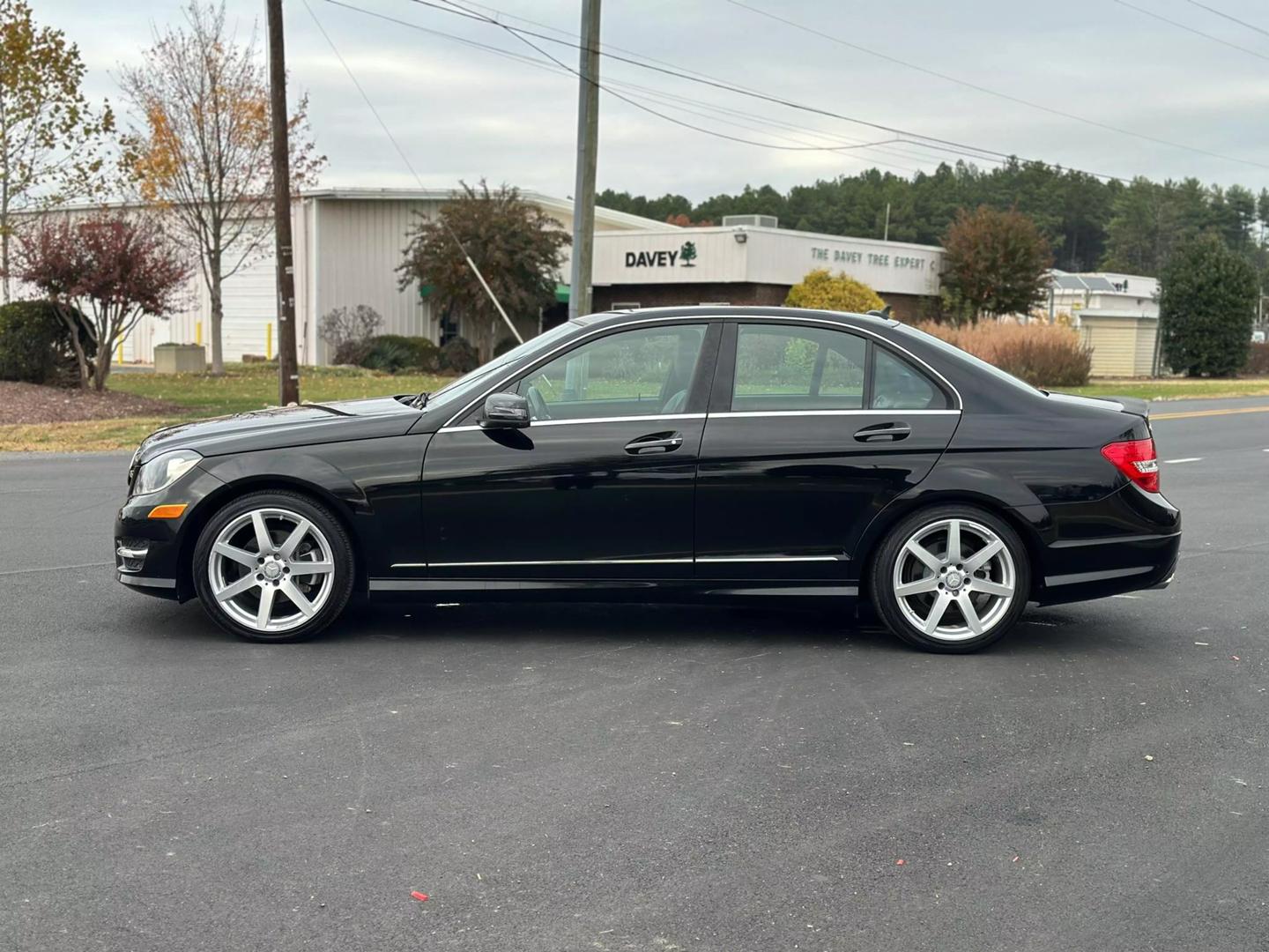 2014 Mercedes-Benz C-Class C250 Sport photo 9