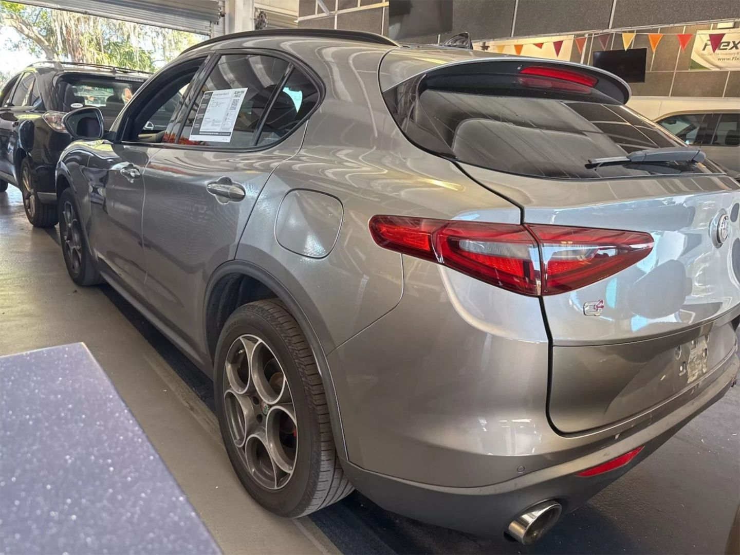 2018 Alfa Romeo Stelvio - Image 2
