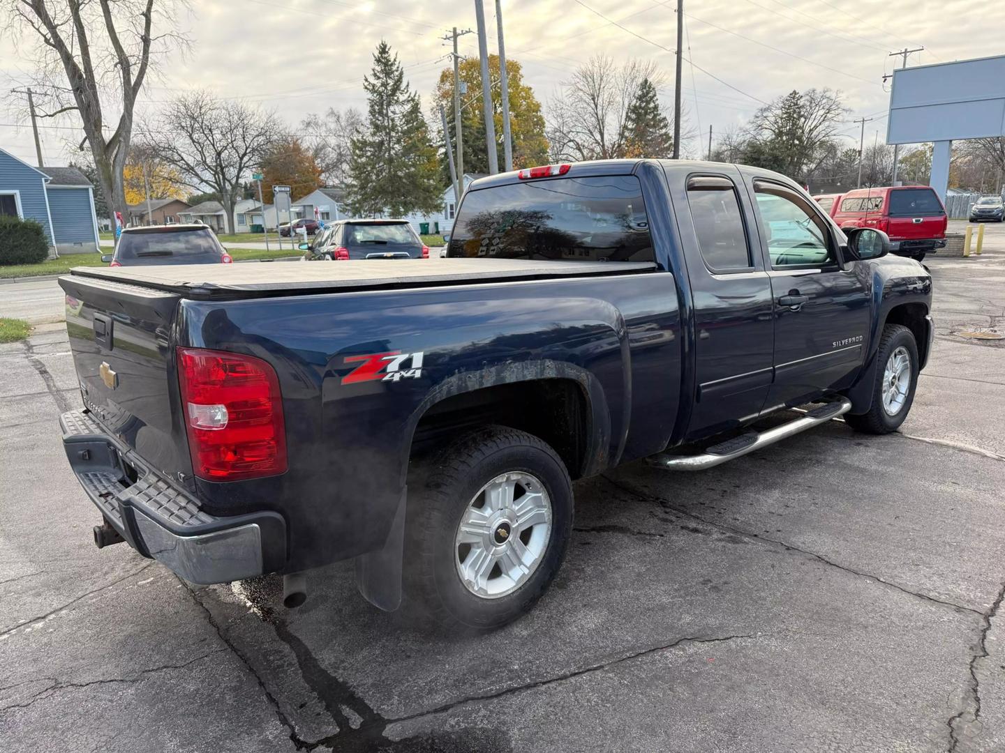 2012 Chevrolet Silverado 1500 LT photo 4