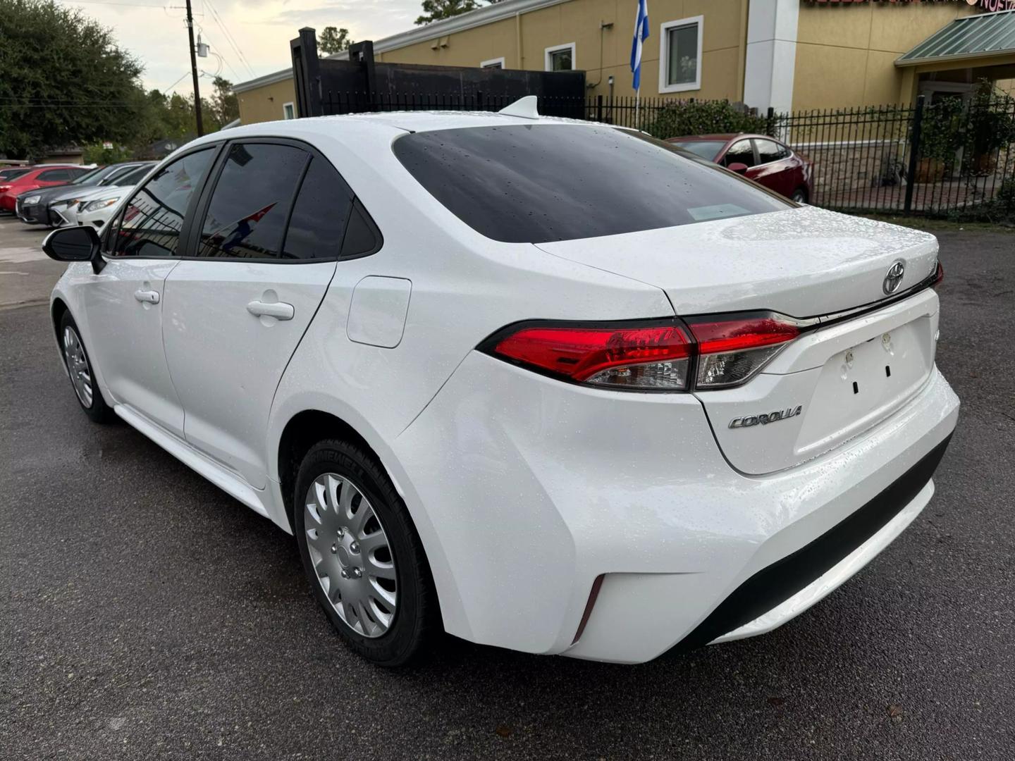 2020 Toyota Corolla LE photo 10