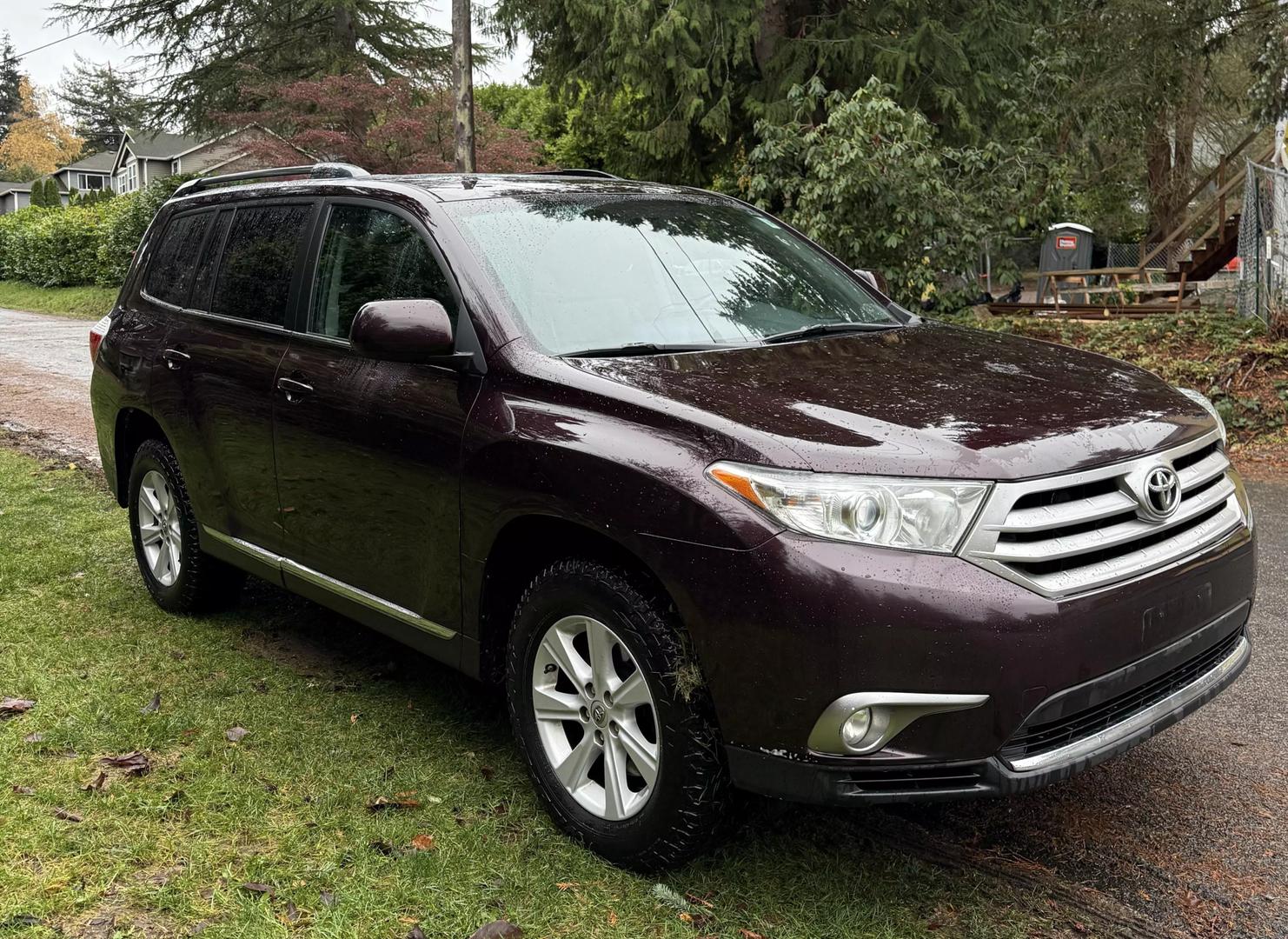 2013 Toyota Highlander null photo 3