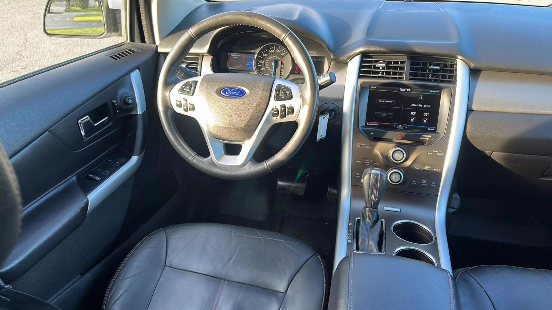 2014 Ford Edge SEL photo 23