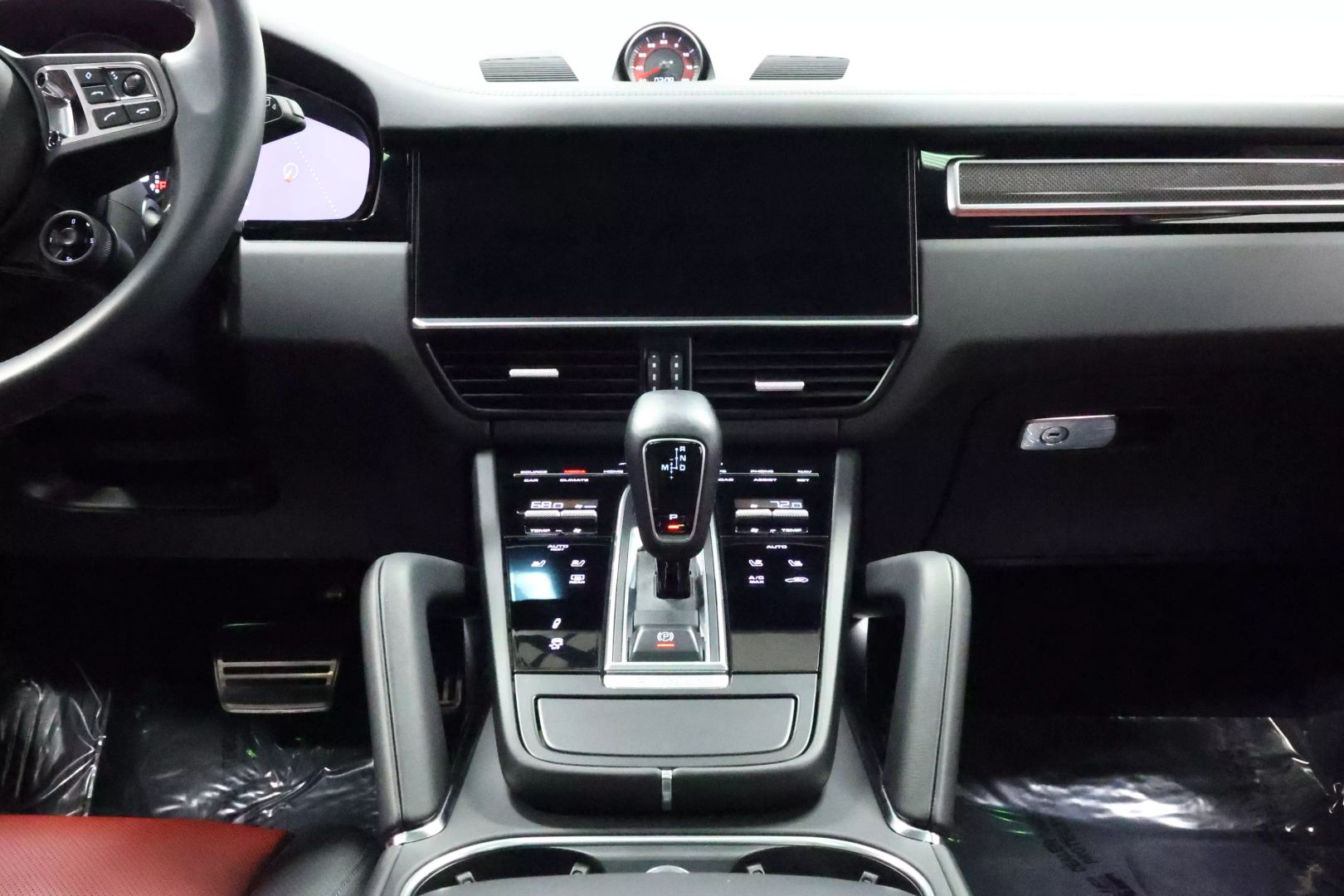 2020 Porsche Cayenne - Image 35