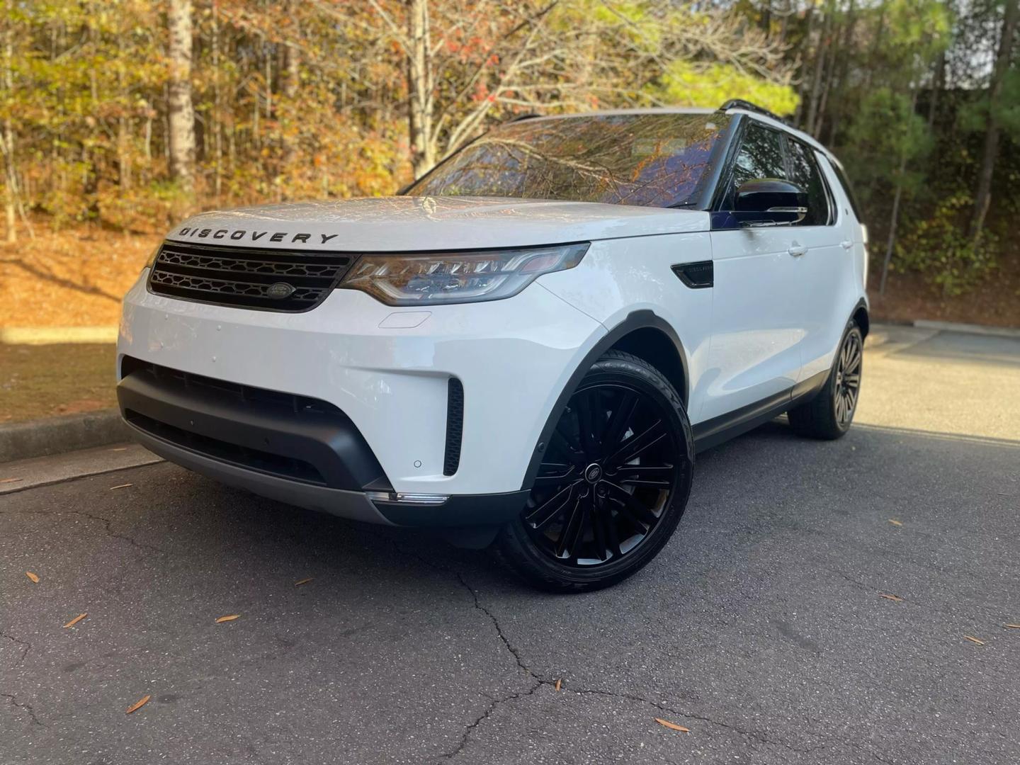 2018 Land Rover Discovery HSE LUX photo 2