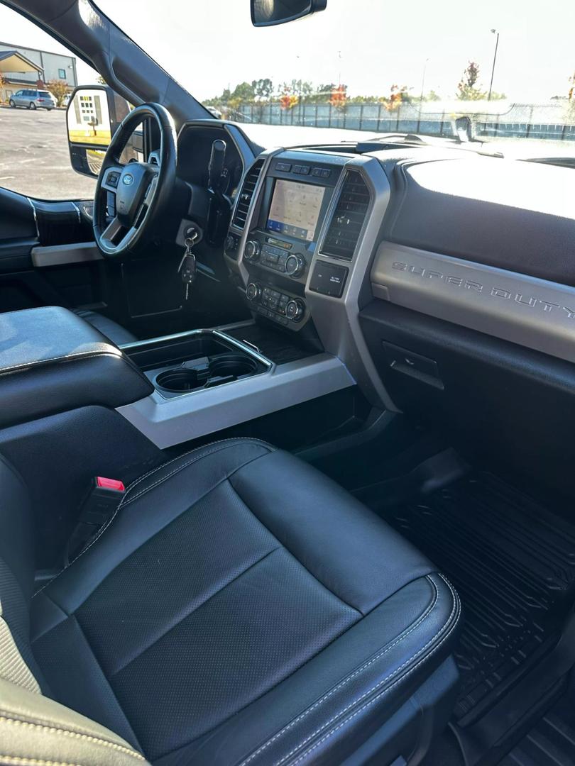 2020 Ford F-250 Super Duty Lariat photo 11