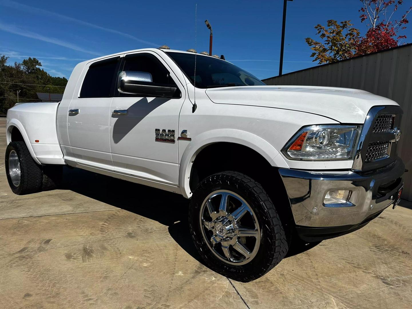 2017 RAM Ram 3500 Pickup Laramie photo 7