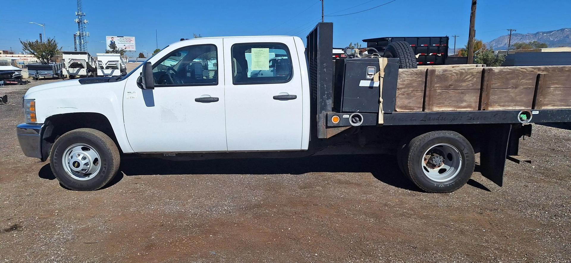 2013 Chevrolet Silverado 3500 Chassis Cab Work Truck photo 8