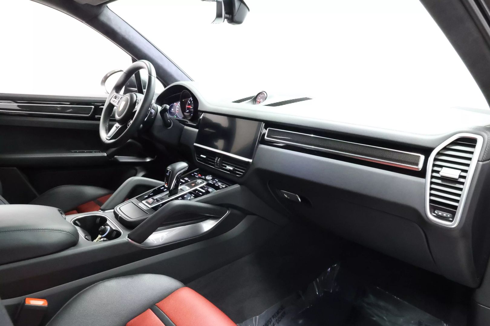 2020 Porsche Cayenne - Image 85