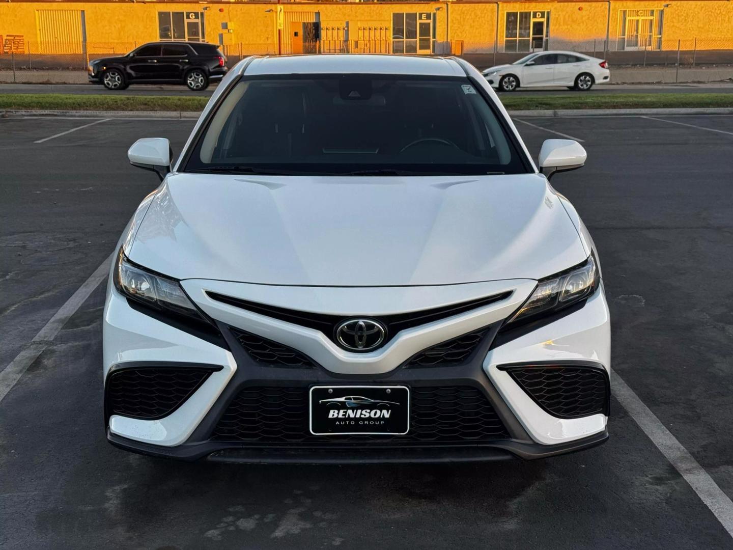 2021 Toyota Camry SE photo 8