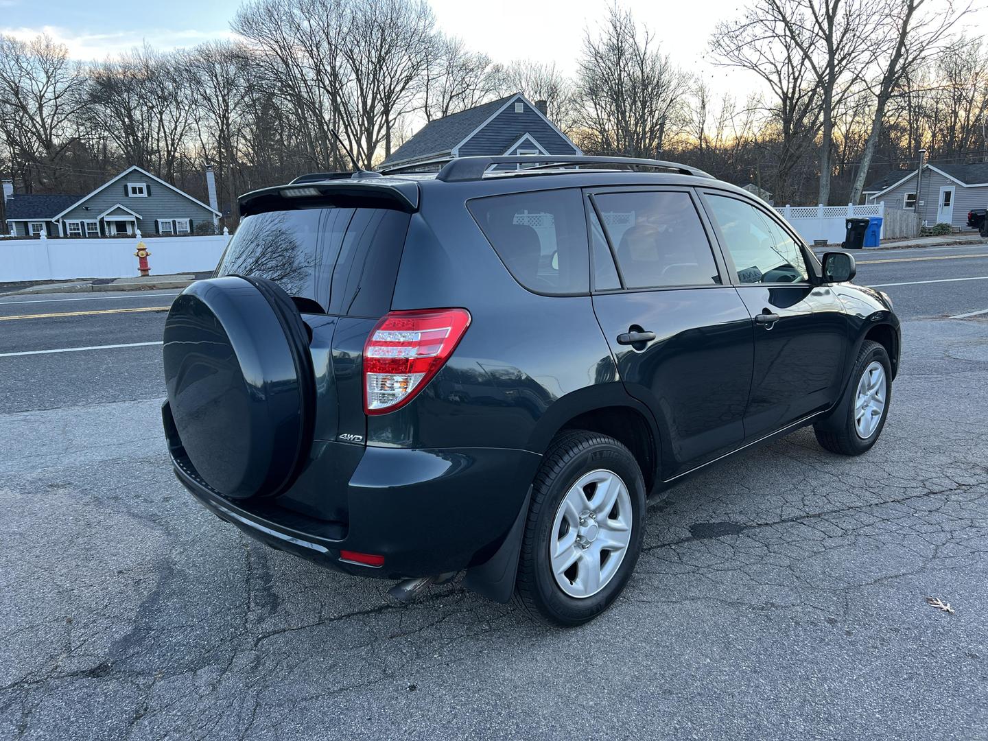 2012 Toyota RAV4 Base photo 5