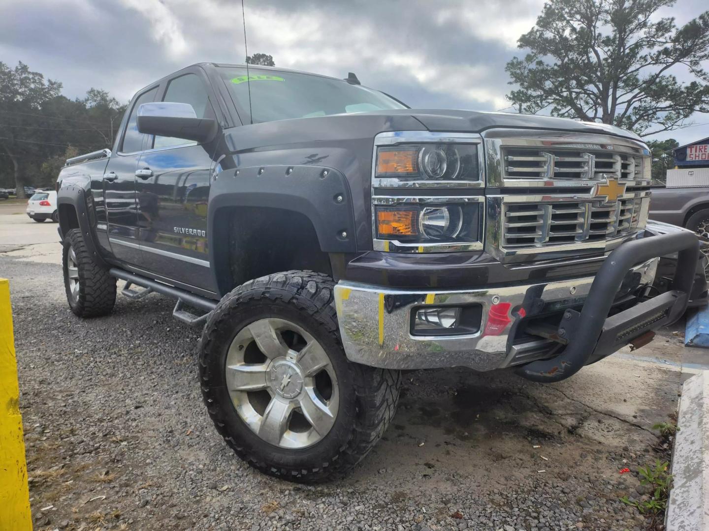 2015 Chevrolet Silverado 1500 LTZ photo 2