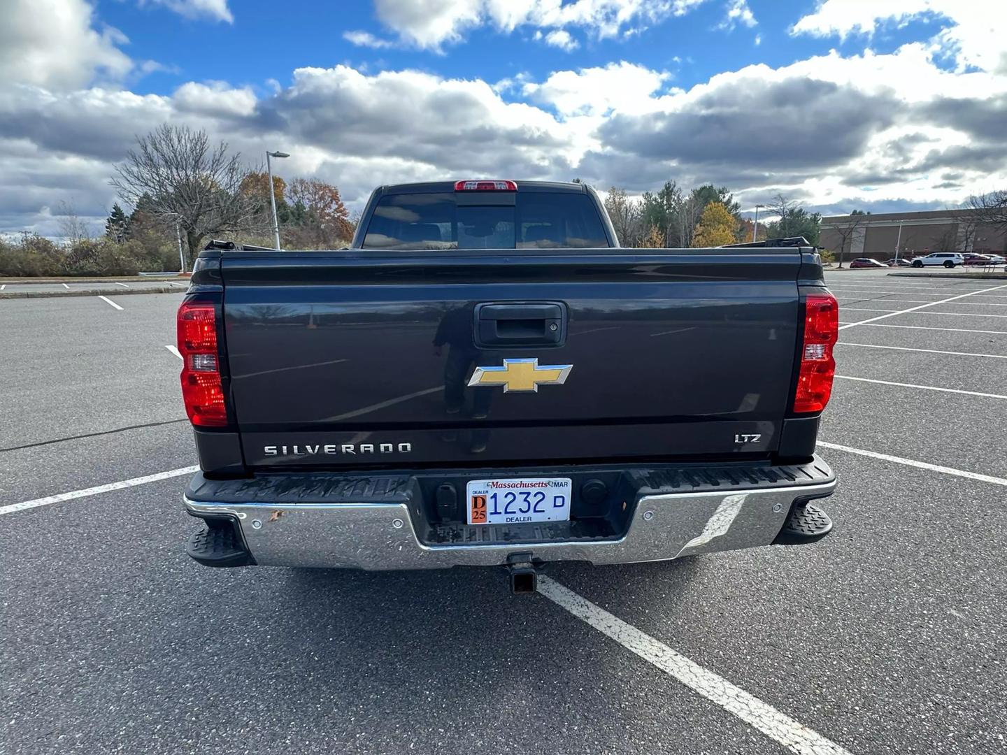 2014 Chevrolet Silverado 1500 LTZ photo 3