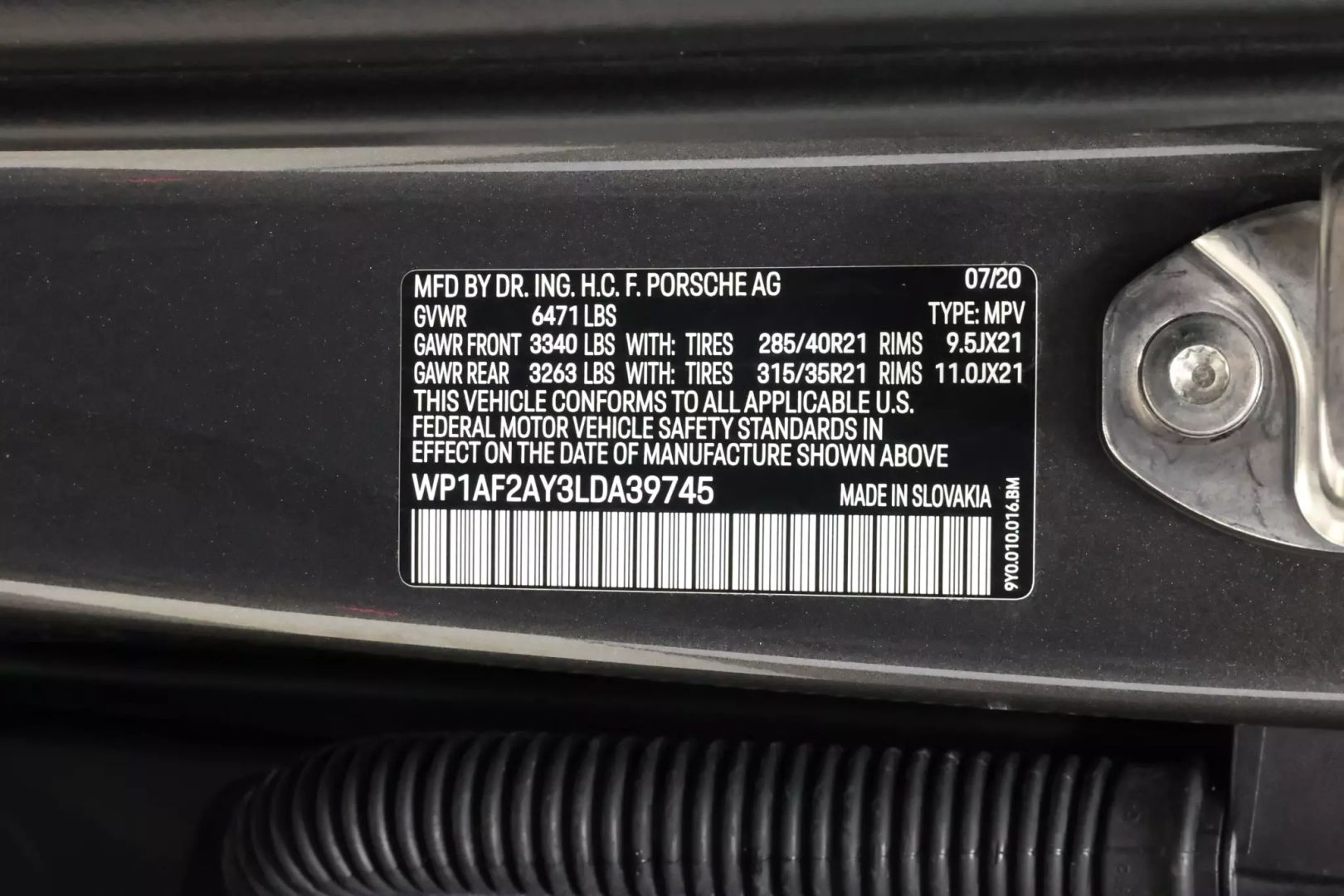 2020 Porsche Cayenne - Image 98