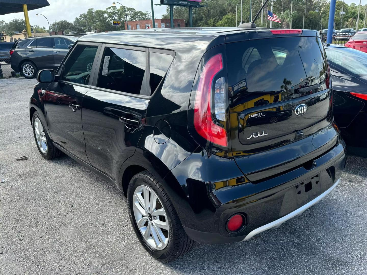 2018 Kia Soul + photo 4