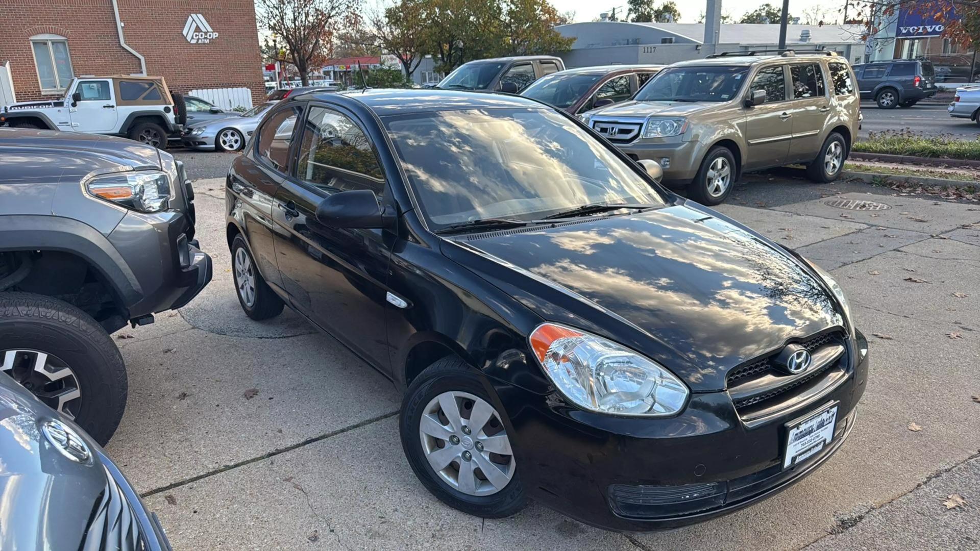 2008 Hyundai Accent GS photo 12