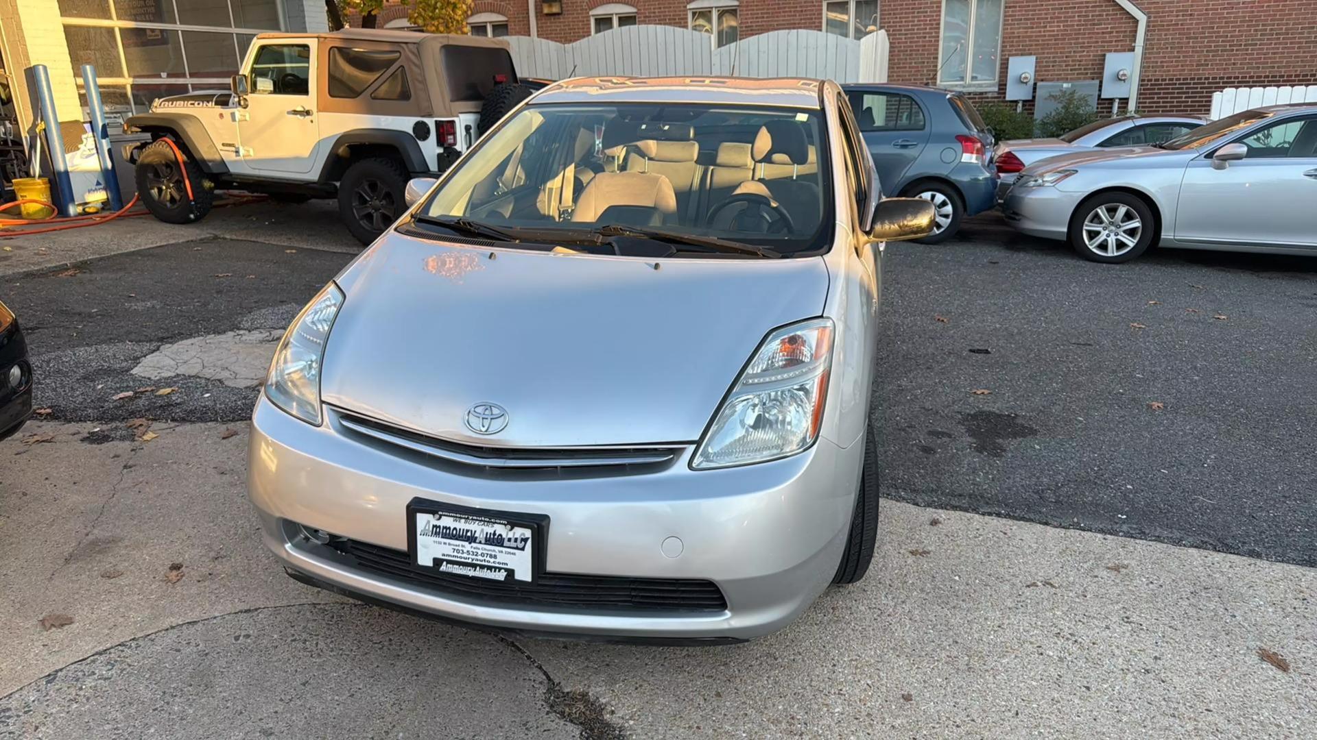 2008 Toyota Prius Standard photo 2