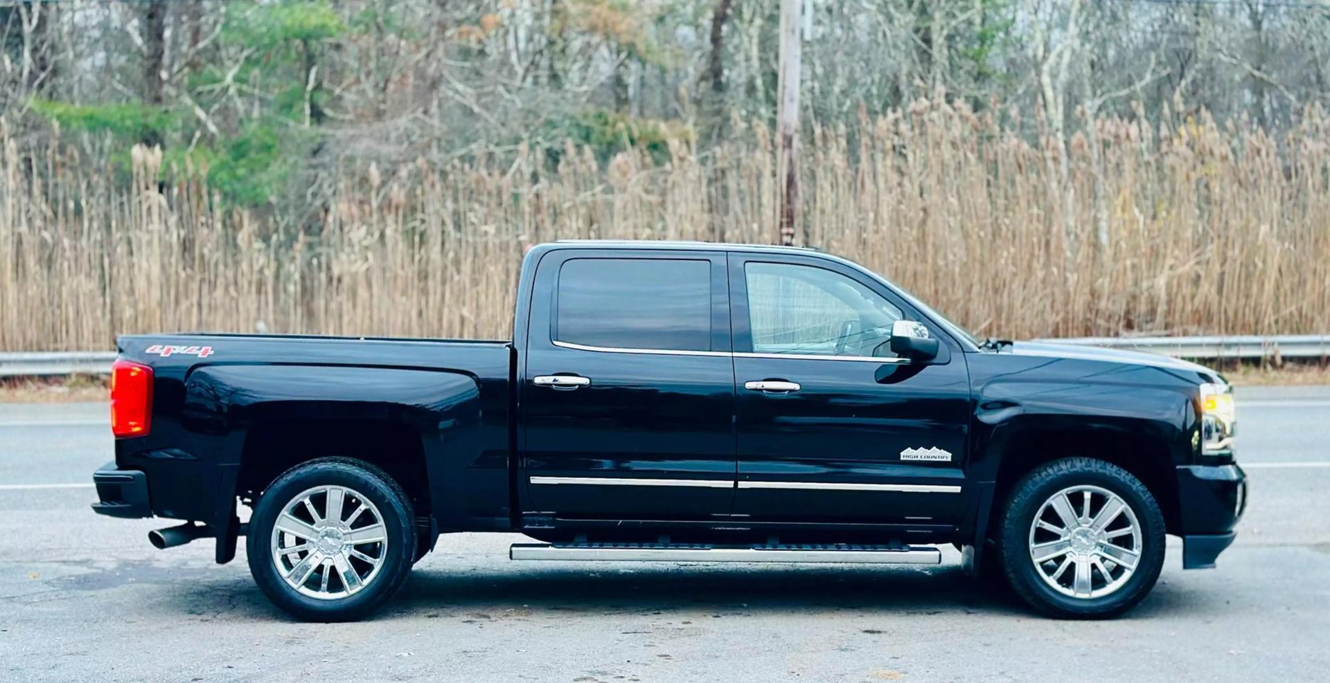 2016 Chevrolet Silverado 1500 High Country photo 7