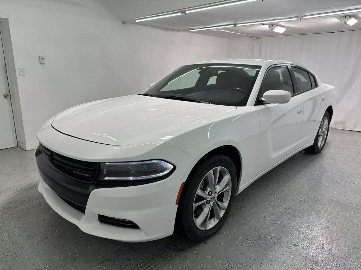 2022 Dodge Charger SXT photo 2