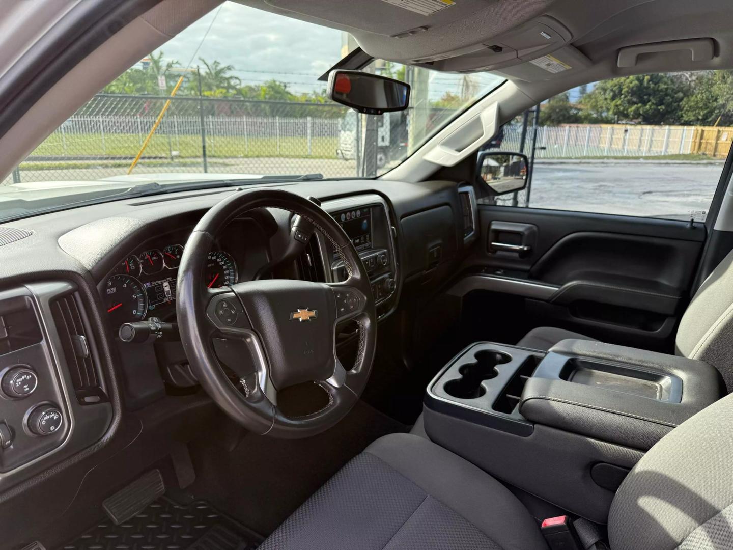 2018 Chevrolet Silverado 1500 LT photo 8