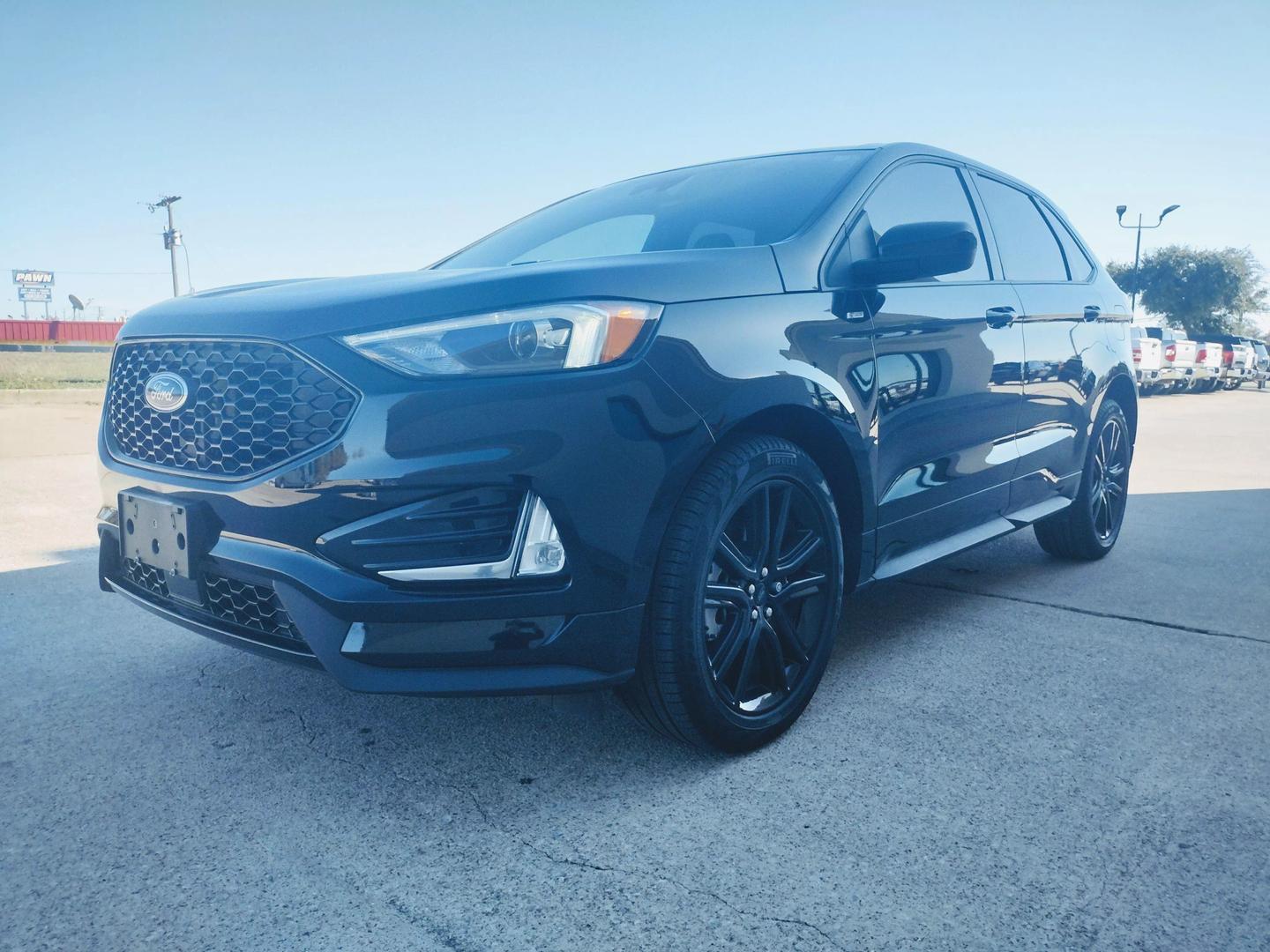 2023 Ford Edge ST-Line photo 4