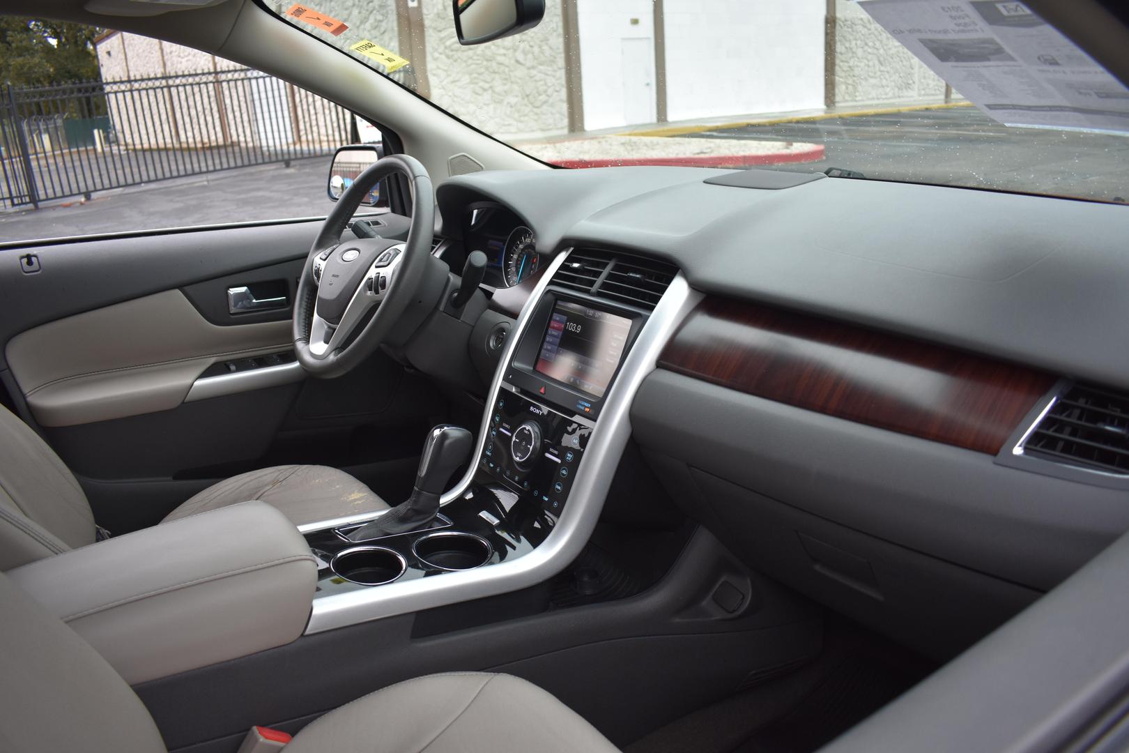 2013 Ford Edge Limited photo 40