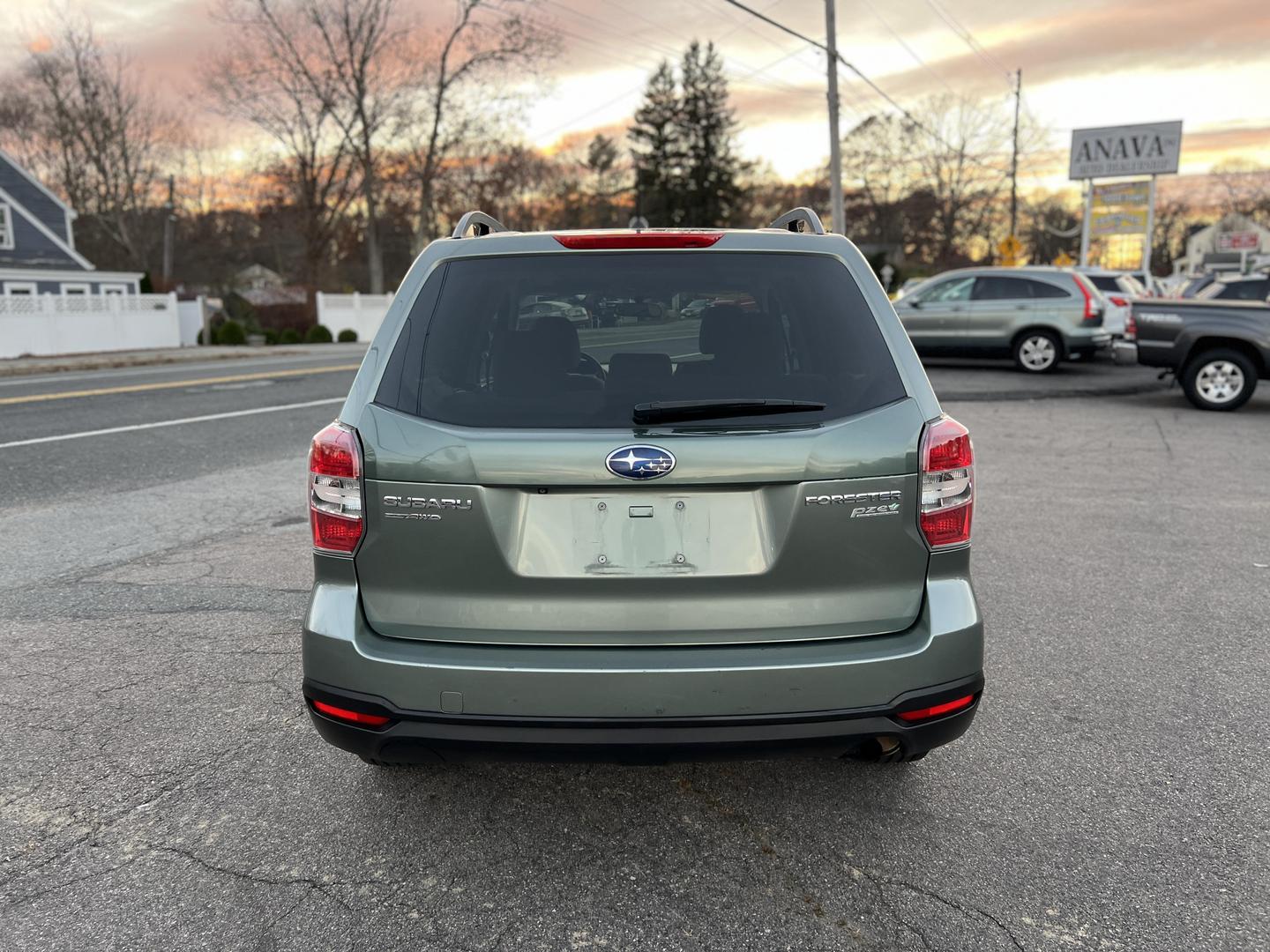 2014 Subaru Forester i Premium photo 4