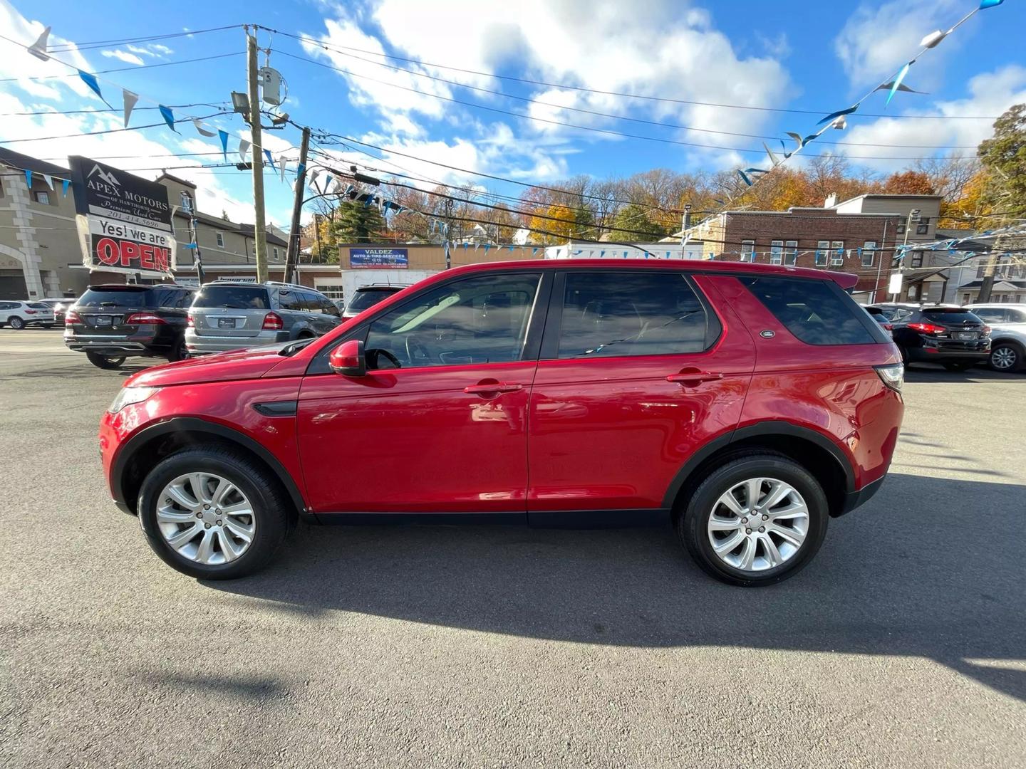 2016 Land Rover Discovery Sport SE photo 7