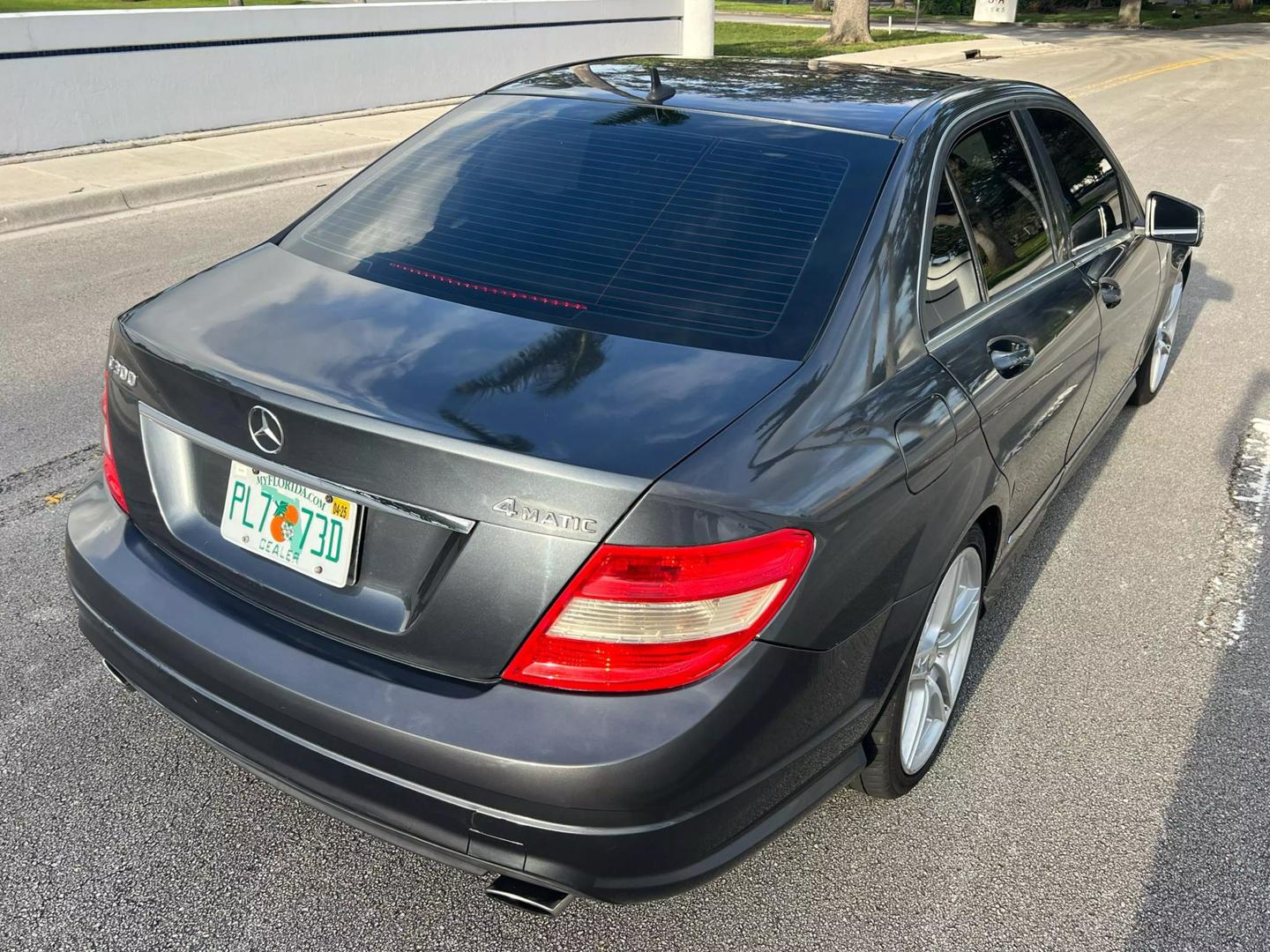 2011 Mercedes-Benz C-Class null photo 13