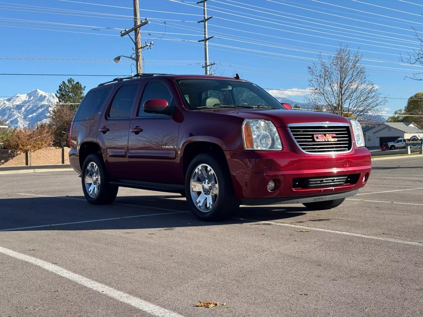 2009 GMC Yukon SLT2 photo 3